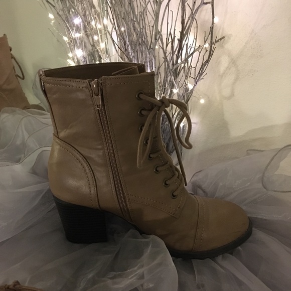 SOLD - Picture 3 of 4